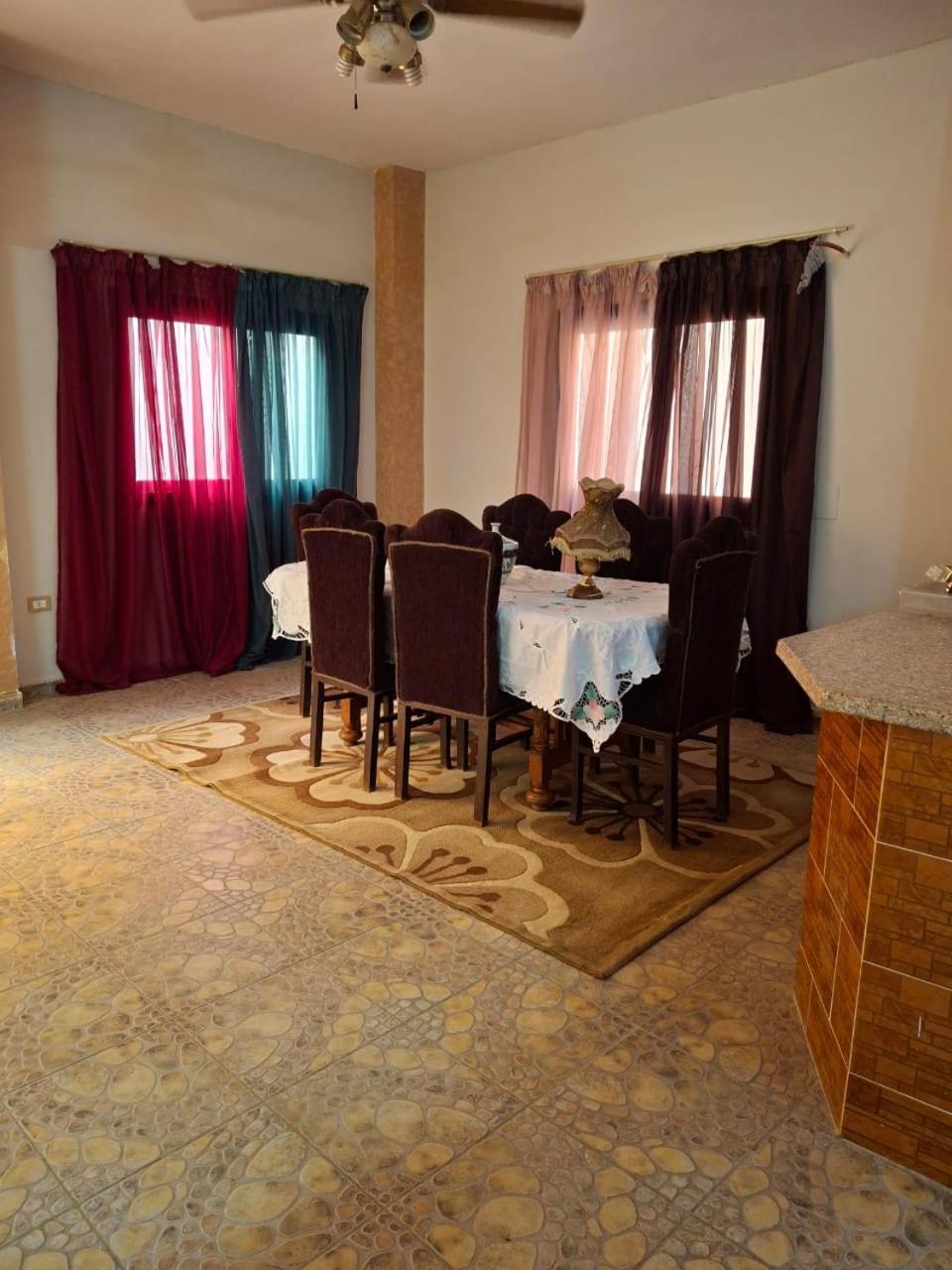 Studio Apartment *